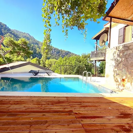 Mulberry House Tatil Evi