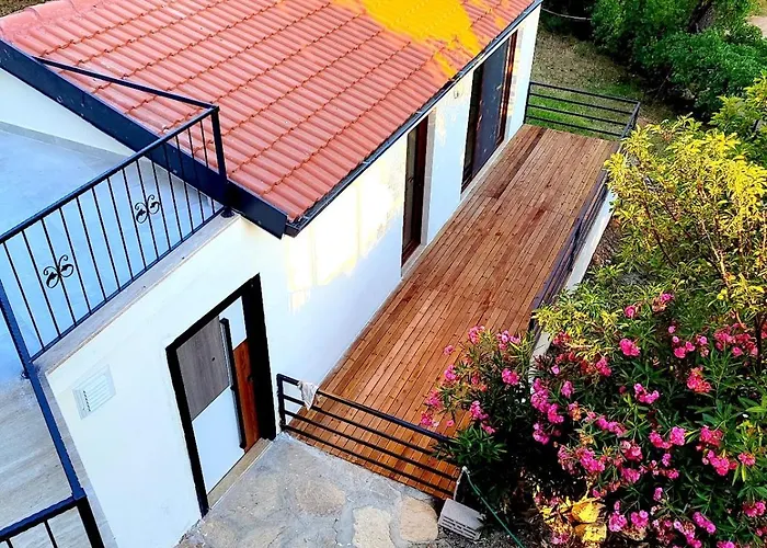 Mulberry House *