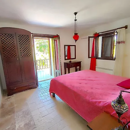 Mulberry House بيت للعطل